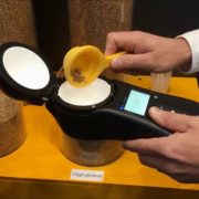 Зерно в экспресс-анализаторе GrainSense